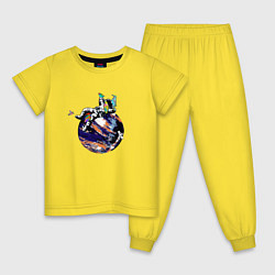 Пижама хлопковая детская Птицы на мечтающем космонавте, цвет: желтый