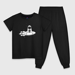 Пижама хлопковая детская Космонавт сидит на ракете, цвет: черный