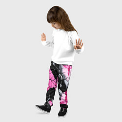 Брюки детские Чёрные линии на чёрно-розовом фоне, цвет: 3D-принт — фото 2