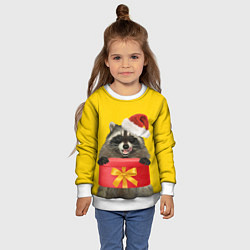 Свитшот детский Криповый енот-санта с подарком, цвет: 3D-белый — фото 2