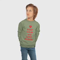 Свитшот хлопковый детский Keep Calm & Love Russia, цвет: авокадо — фото 2