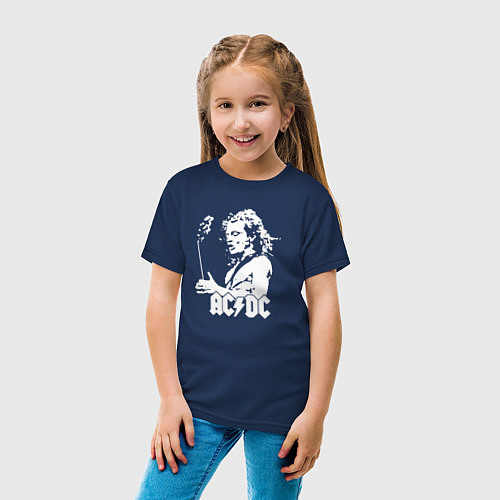 Детская футболка Молодой Ангус ACDC / Тёмно-синий – фото 4