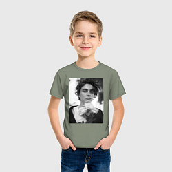 Футболка хлопковая детская Timothee Chalamet с розами, цвет: авокадо — фото 2