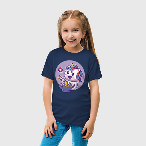 Детская футболка Единорожка за принятием пищи / Тёмно-синий – фото 4