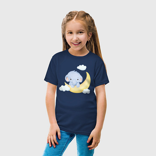 Детская футболка Милый Слонёнок На Месяце С Облаками / Тёмно-синий – фото 4