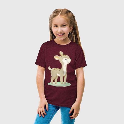 Детская футболка Милый Оленёнок На Лужайке / Меланж-бордовый – фото 4