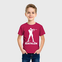 Футболка хлопковая детская Биатлонист в положении стоя, цвет: маджента — фото 2