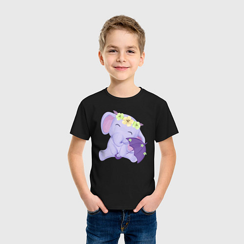 Детская футболка Милый слонёнок с зонтиком / Черный – фото 3