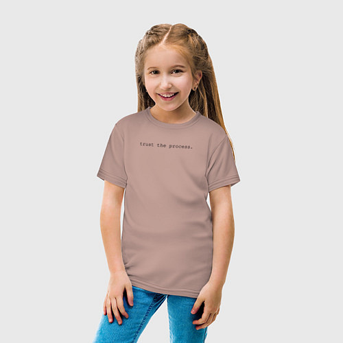 Детская футболка Trust the process on white / Пыльно-розовый – фото 4