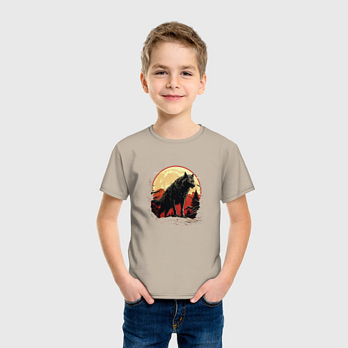 Детская футболка Черный волк на горе / Миндальный – фото 3