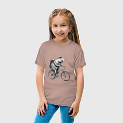 Футболка хлопковая детская Капибара на велосипеде в черном цвете, цвет: пыльно-розовый — фото 2