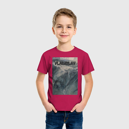 Детская футболка Vladislav горы / Маджента – фото 3