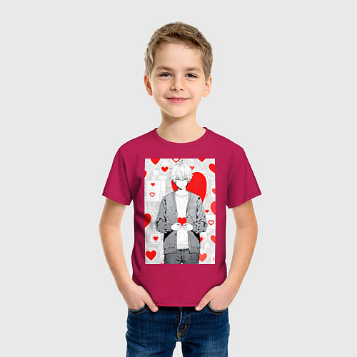Детская футболка Манга мальчик с сердечками / Маджента – фото 3