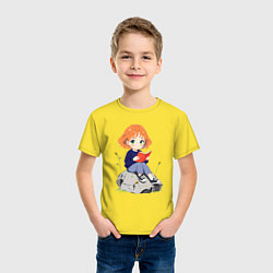 Футболка хлопковая детская Рыжая девушка читает книгу, цвет: желтый — фото 2