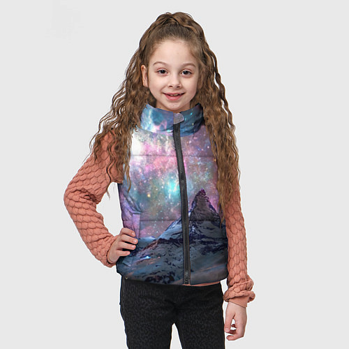 Детский жилет Снежная вершина и бесконечное космическое простран / 3D-Красный – фото 3