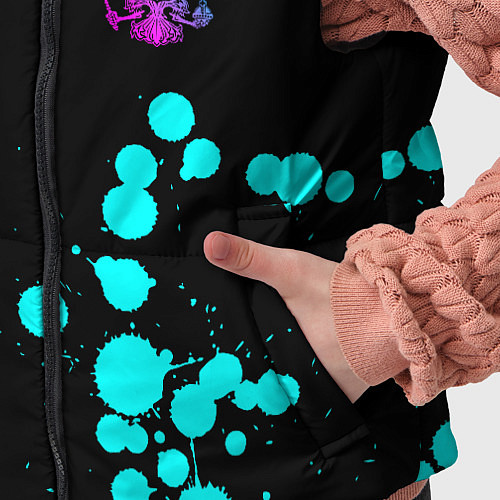 Детский жилет Михаил и неоновый герб России вертикально / 3D-Черный – фото 5