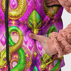 Детский жилет Желто-зеленые змеи паттерн, цвет: 3D-красный — фото 2