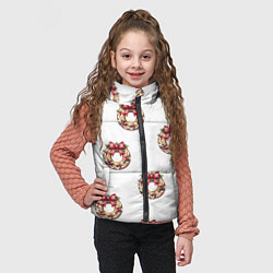 Детский жилет Много новогодних пончиков с бантиком и ягодами, цвет: 3D-красный — фото 2