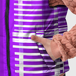 Детский жилет Белые полосы на чёрно-фиолетовом фоне, цвет: 3D-черный — фото 2