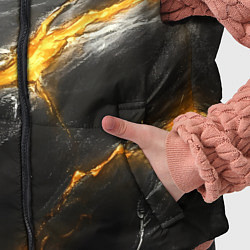 Детский жилет Серая текстура с золотым разломом, цвет: 3D-красный — фото 2