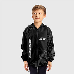 Ветровка с капюшоном детская Chevrolet Speed на темном фоне со следами шин, цвет: 3D-черный — фото 2