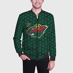 Бомбер мужской Миннесота Уайлд - зеленые соты, цвет: 3D-черный — фото 2