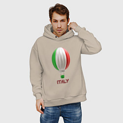 Толстовка оверсайз мужская 3d aerostat Italy flag, цвет: миндальный — фото 2