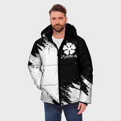 Куртка зимняя мужская ЧЁРНЫЙ КЛЕВЕР BLACK CLOVER, цвет: 3D-светло-серый — фото 2
