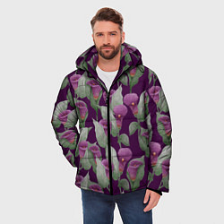 Куртка зимняя мужская Фиолетовые каллы на темно фиолетовом фоне, цвет: 3D-светло-серый — фото 2