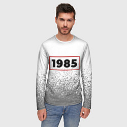 Лонгслив мужской 1985 - в красной рамке на светлом, цвет: 3D-принт — фото 2