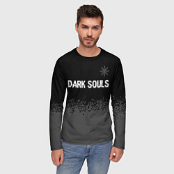 Лонгслив мужской Dark Souls glitch на темном фоне: символ сверху, цвет: 3D-принт — фото 2