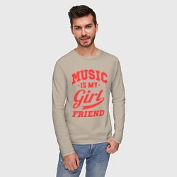 Лонгслив хлопковый мужской Music is my girlfriend, цвет: миндальный — фото 2