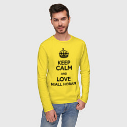 Лонгслив хлопковый мужской Keep Calm & Love Niall Horan цвета желтый — фото 2