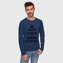 Лонгслив хлопковый мужской Keep Calm & Drink Coffee, цвет: тёмно-синий — фото 2