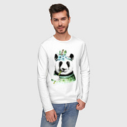 Лонгслив хлопковый мужской Прикольный панда жующий стебель бамбука, цвет: белый — фото 2