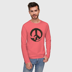 Лонгслив хлопковый мужской Peace hugs, цвет: коралловый — фото 2