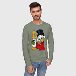 Лонгслив хлопковый мужской Duck tales - Scrooge bitcoin, цвет: авокадо — фото 2