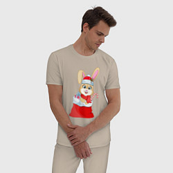 Пижама хлопковая мужская Зайчик в мешке с подарками, цвет: миндальный — фото 2