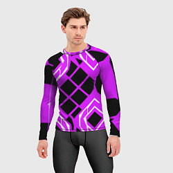 Рашгард мужской Чёрные квадраты и белые полосы на фиолетовом фоне, цвет: 3D-принт — фото 2