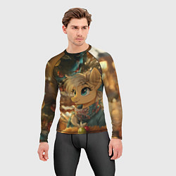 Рашгард мужской Милая лошадка под елочкой, цвет: 3D-принт — фото 2