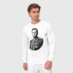 Костюм хлопковый мужской Гагарин и медали, цвет: белый — фото 2