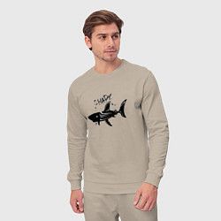 Костюм хлопковый мужской Трайбл акула с надписью shark, цвет: миндальный — фото 2