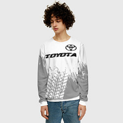Свитшот мужской Toyota speed на светлом фоне со следами шин: симво, цвет: 3D-белый — фото 2
