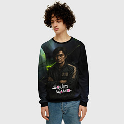 Свитшот мужской Игра в кальмара - игрок 218 скрещивает руки, цвет: 3D-черный — фото 2