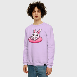 Свитшот хлопковый мужской Смешной розовый кролик в надувном круге, цвет: лаванда — фото 2