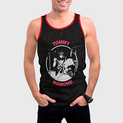 Майка-безрукавка мужская Tommy Ramone, цвет: 3D-красный — фото 2