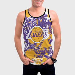 Майка-безрукавка мужская LAKERS ФИРМЕННЫЕ ЦВЕТА БРЫЗГИ КРАСОК LA, цвет: 3D-черный — фото 2