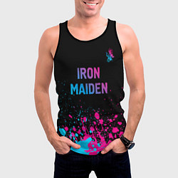 Майка-безрукавка мужская Iron Maiden - neon gradient: символ сверху, цвет: 3D-черный — фото 2