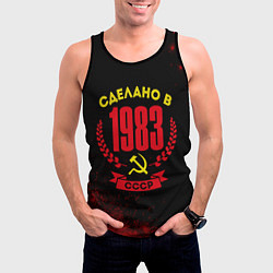 Майка-безрукавка мужская Сделано в 1983 году в СССР и желтый серп и молот, цвет: 3D-черный — фото 2