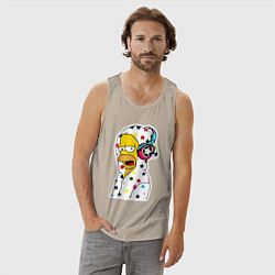 Майка мужская хлопок Гомер Симпсон в звёздном балахоне и в наушниках, цвет: миндальный — фото 2